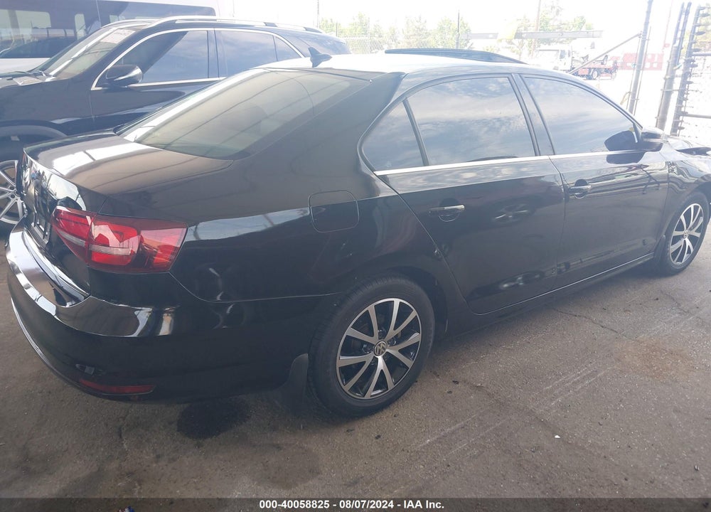 2017 VOLKSWAGEN JETTA 1.4T SE VIN: 3VWDB7AJ0HM394102