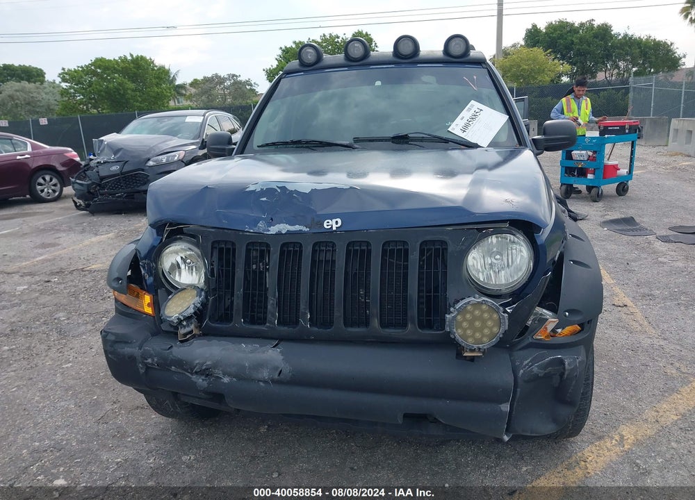 2005 JEEP LIBERTY RENEGADE VIN: 1J4GK38K45W576771