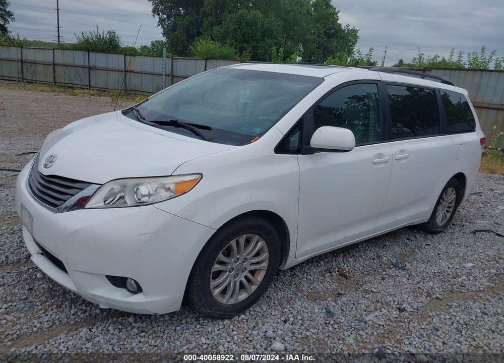 2012 TOYOTA SIENNA XLE V6 8 PASSENGER VIN: 5TDYK3DC0CS250343