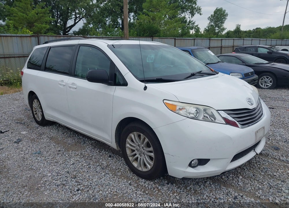 2012 TOYOTA SIENNA XLE V6 8 PASSENGER VIN: 5TDYK3DC0CS250343