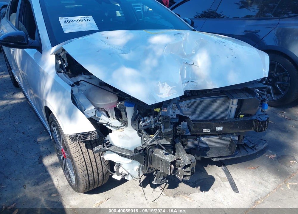 2024 KIA FORTE GT VIN: 3KPF44AC3RE699515