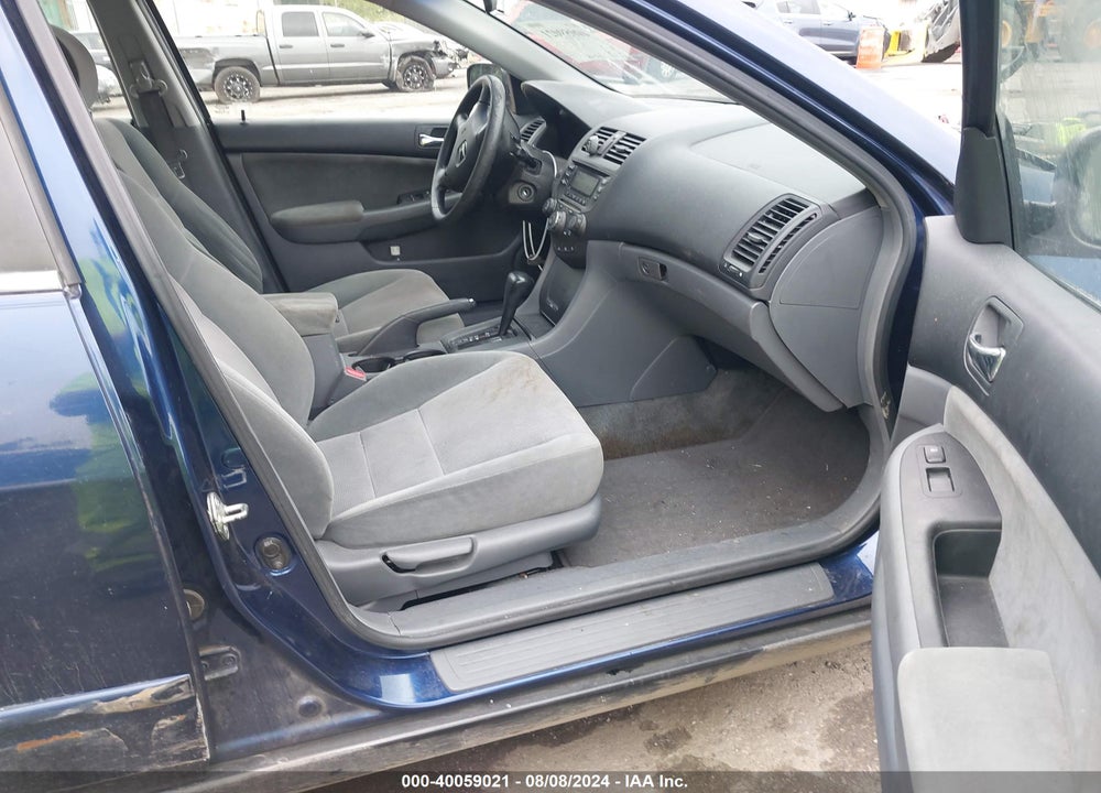 2004 HONDA ACCORD 2.4 LX VIN: 1HGCM563X4A148173