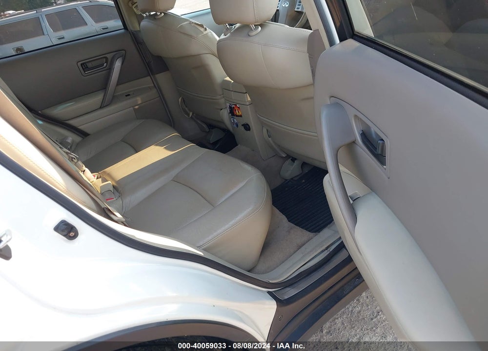 2004 INFINITI FX35 VIN: JNRAS08W24X225055