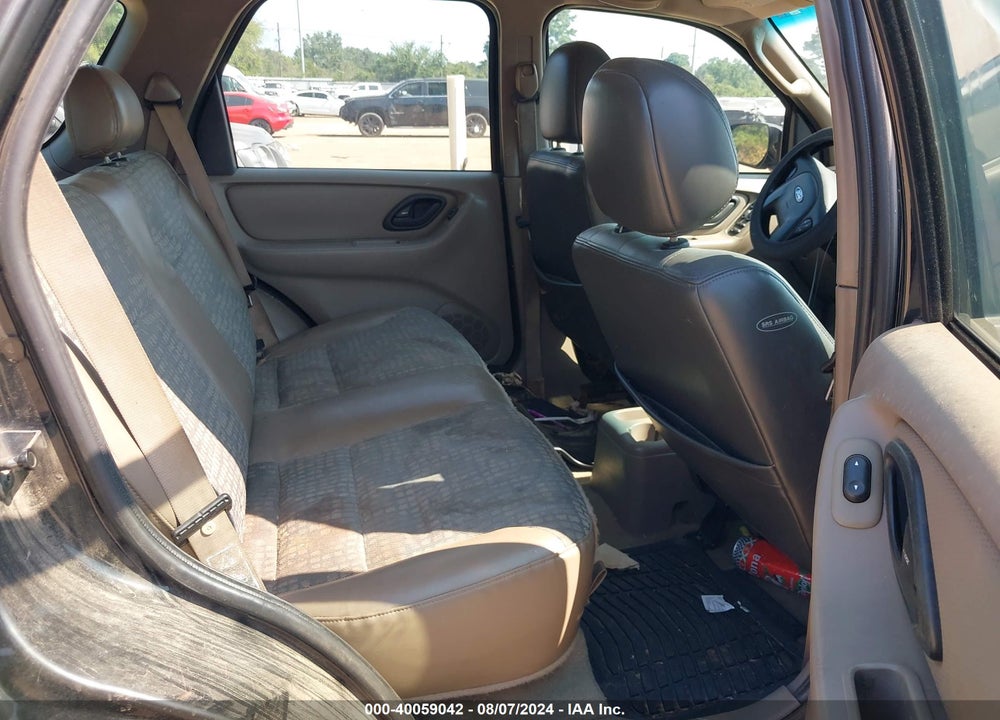 2001 FORD ESCAPE XLS VIN: 1FMYU011X1KB14796