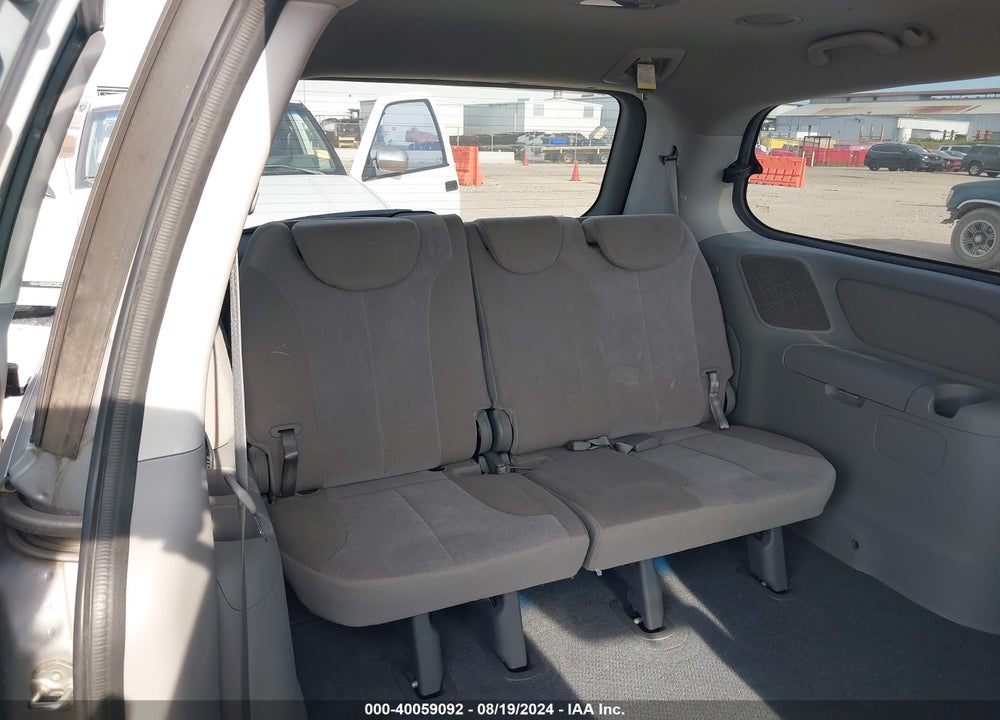 2011 KIA SEDONA LX VIN: KNDMG4C73B6375166
