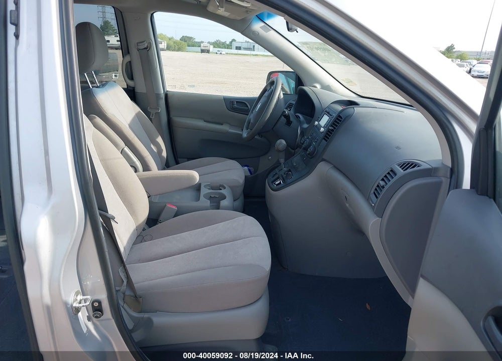 2011 KIA SEDONA LX VIN: KNDMG4C73B6375166