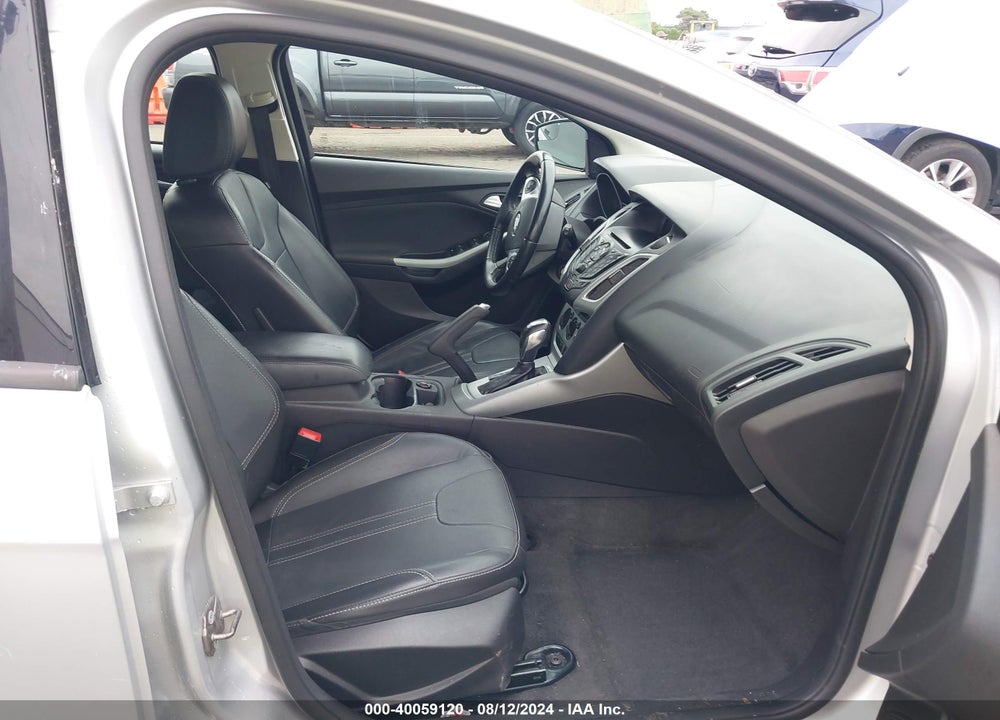 2014 FORD FOCUS SE VIN: 1FADP3K26EL318875