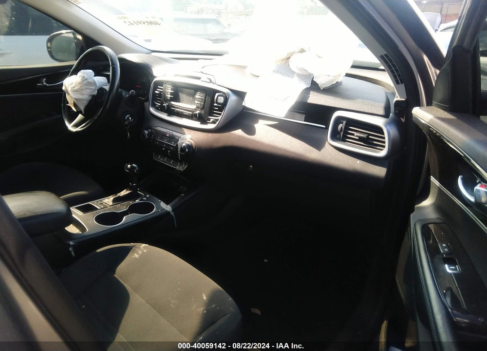 2016 KIA SORENTO 2.4L LX VIN: 5XYPGDA32GG057153
