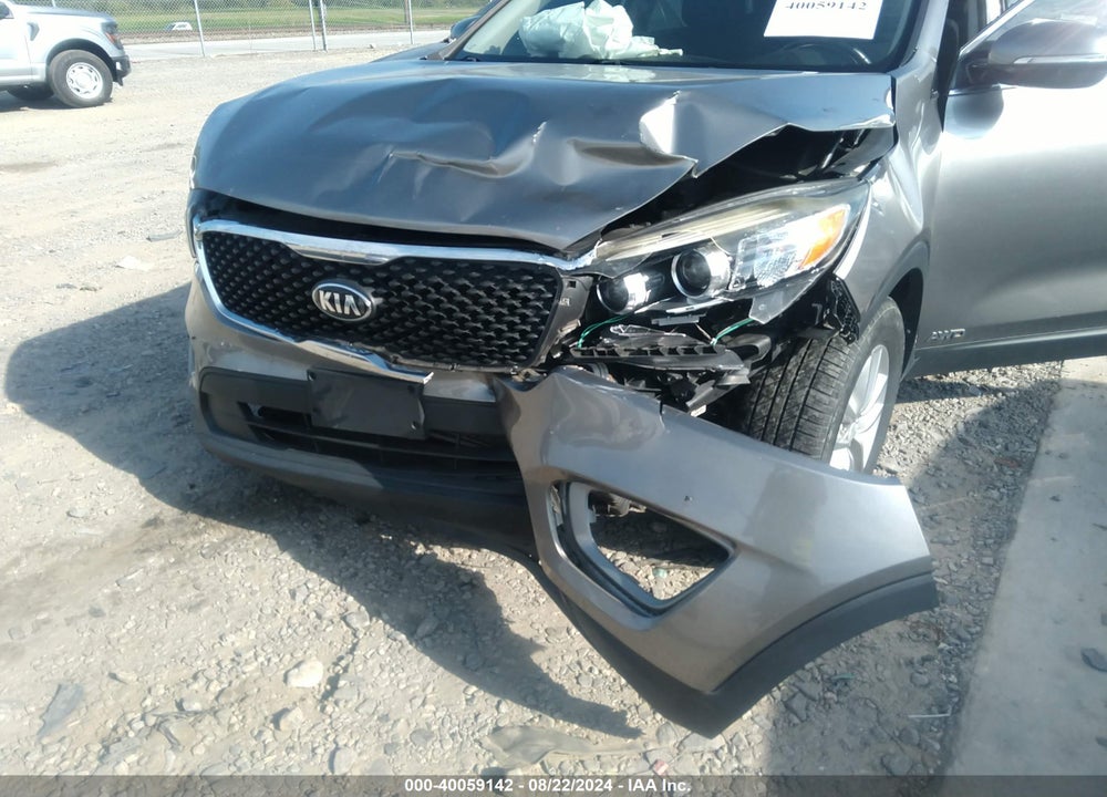 2016 KIA SORENTO 2.4L LX VIN: 5XYPGDA32GG057153