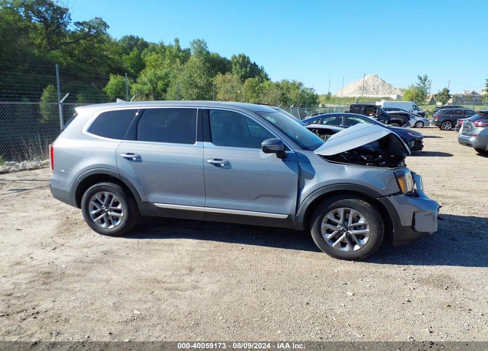2023 KIA TELLURIDE LX VIN: 5XYP2DGC2PG371911