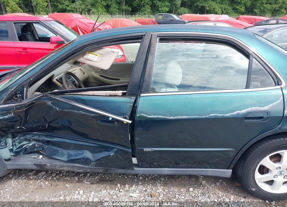 2000 HONDA ACCORD VIN: 1HGCG5679YA059419
