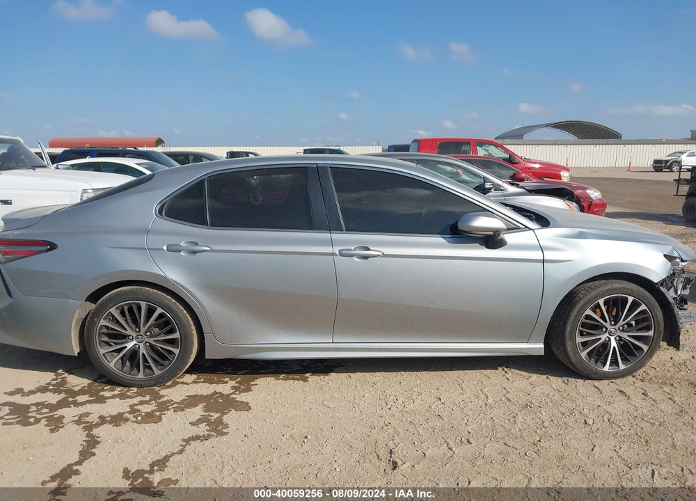 2018 TOYOTA CAMRY SE VIN: 4T1B11HK3JU596390
