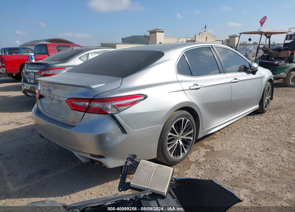 2018 TOYOTA CAMRY SE VIN: 4T1B11HK3JU596390