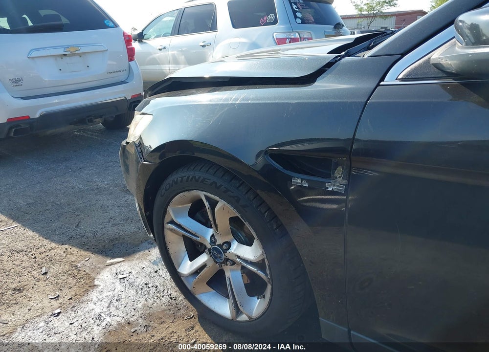 2010 FORD TAURUS SHO VIN: 1FAHP2KT7AG106218
