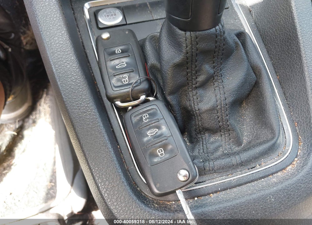 2015 VOLKSWAGEN JETTA 1.8T SE VIN: 3VWD17AJ0FM234320