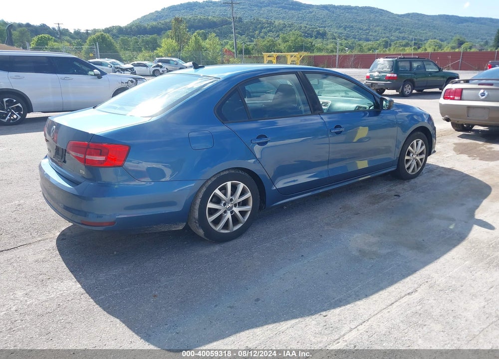 2015 VOLKSWAGEN JETTA 1.8T SE VIN: 3VWD17AJ0FM234320