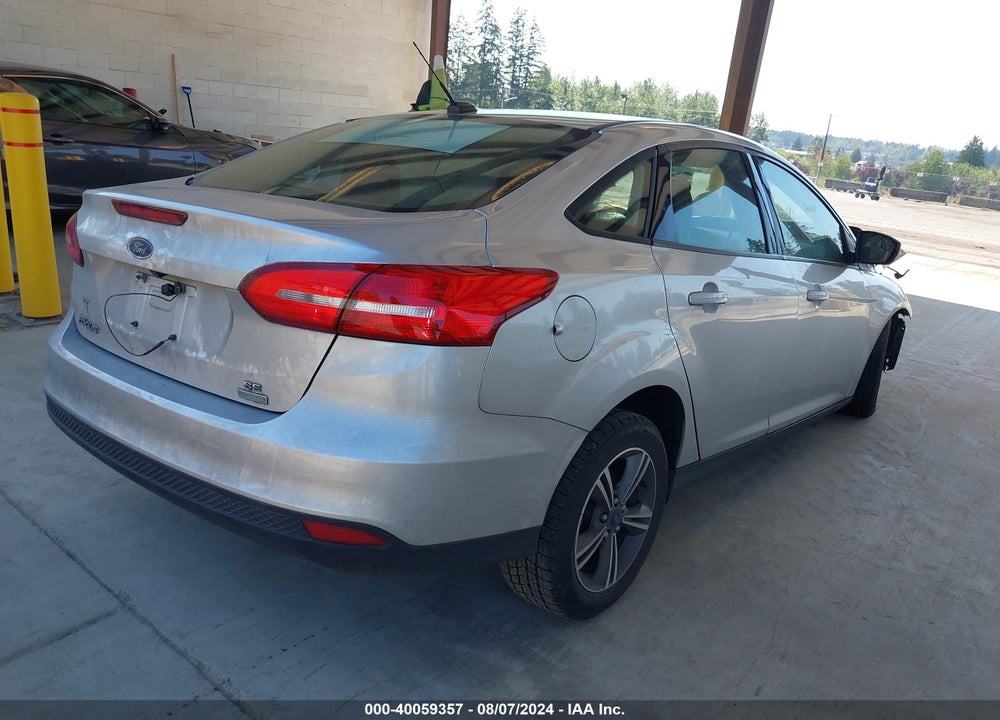 2017 FORD FOCUS SE VIN: 1FADP3FE0HL308710