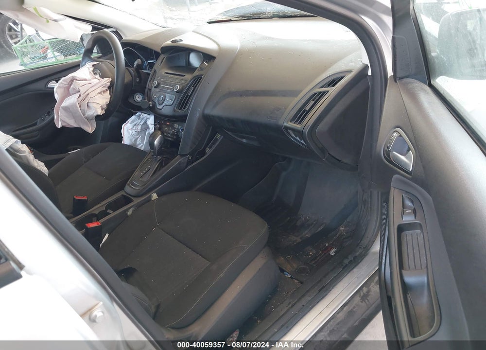 2017 FORD FOCUS SE VIN: 1FADP3FE0HL308710
