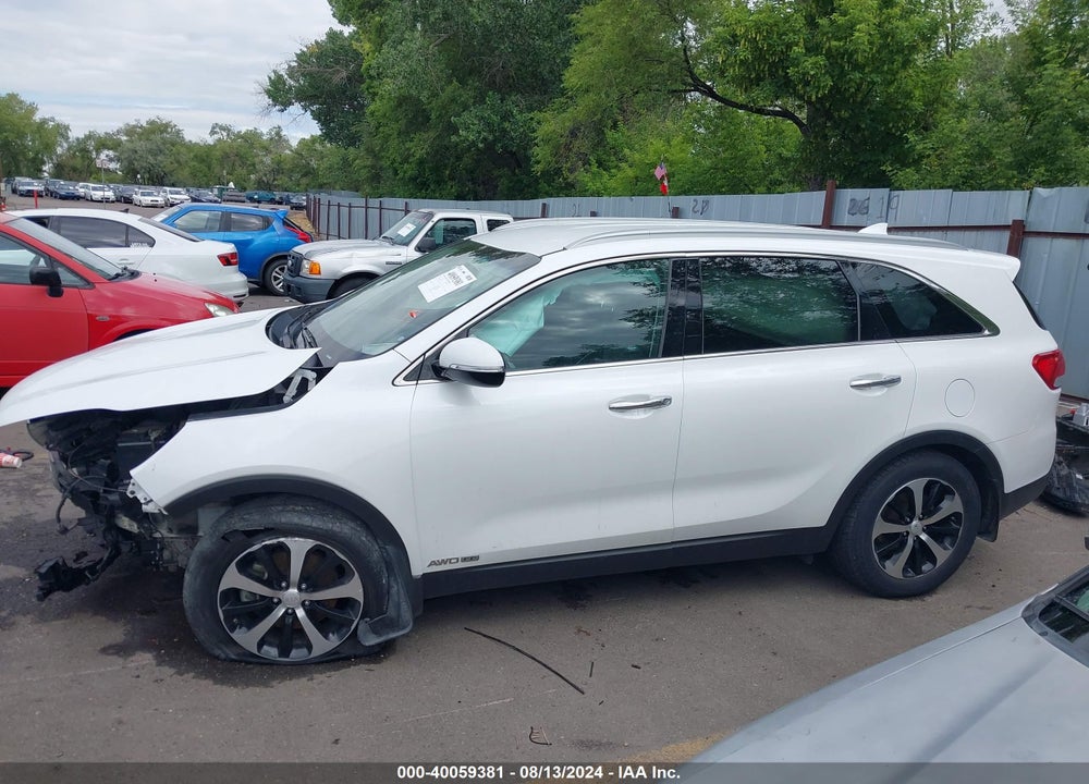 2016 KIA SORENTO 3.3L EX VIN: 5XYPHDA56GG152782