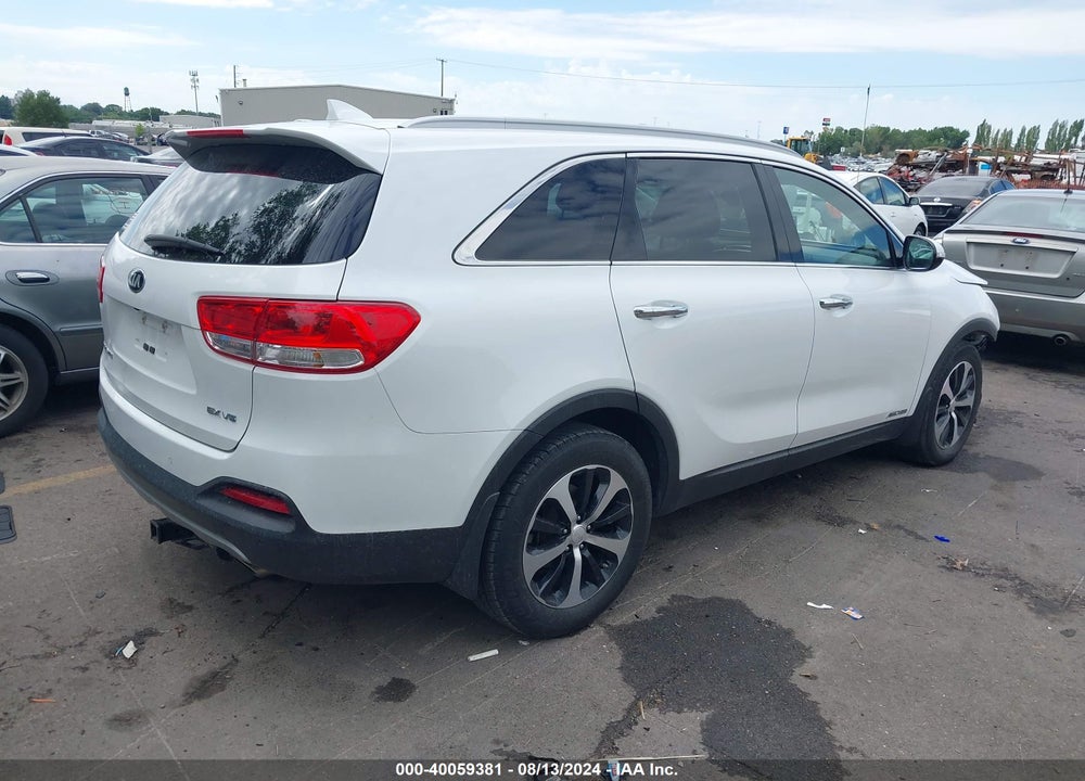 2016 KIA SORENTO 3.3L EX VIN: 5XYPHDA56GG152782