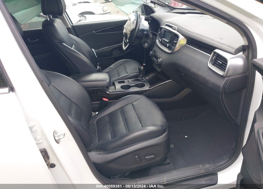 2016 KIA SORENTO 3.3L EX VIN: 5XYPHDA56GG152782