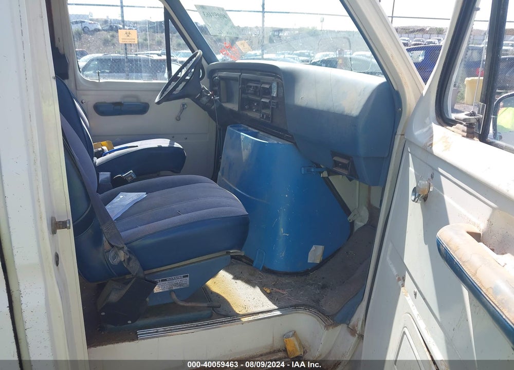1981 FORD ECONOLINE E150 VAN VIN: 2FTDE14F8BBA18979