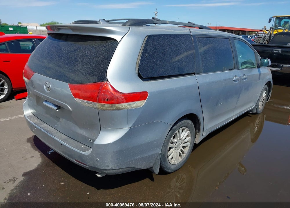 2011 TOYOTA SIENNA XLE V6 VIN: 5TDYK3DC1BS139508