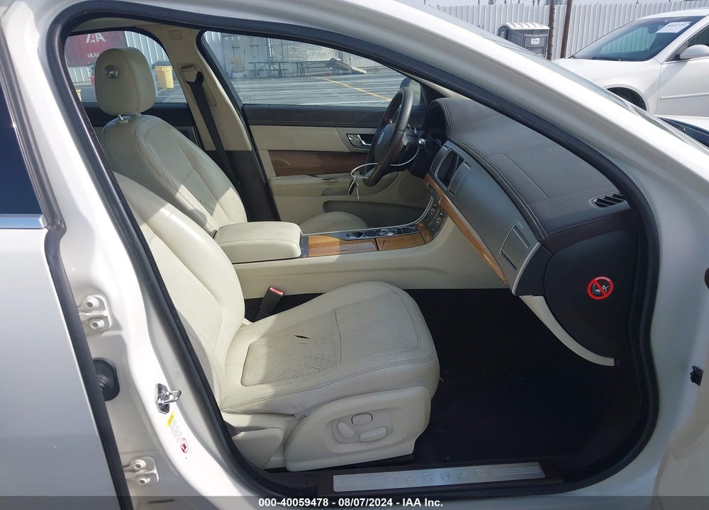 2010 JAGUAR XF SUPERCHARGED VIN: SAJWA0HE7AMR68518