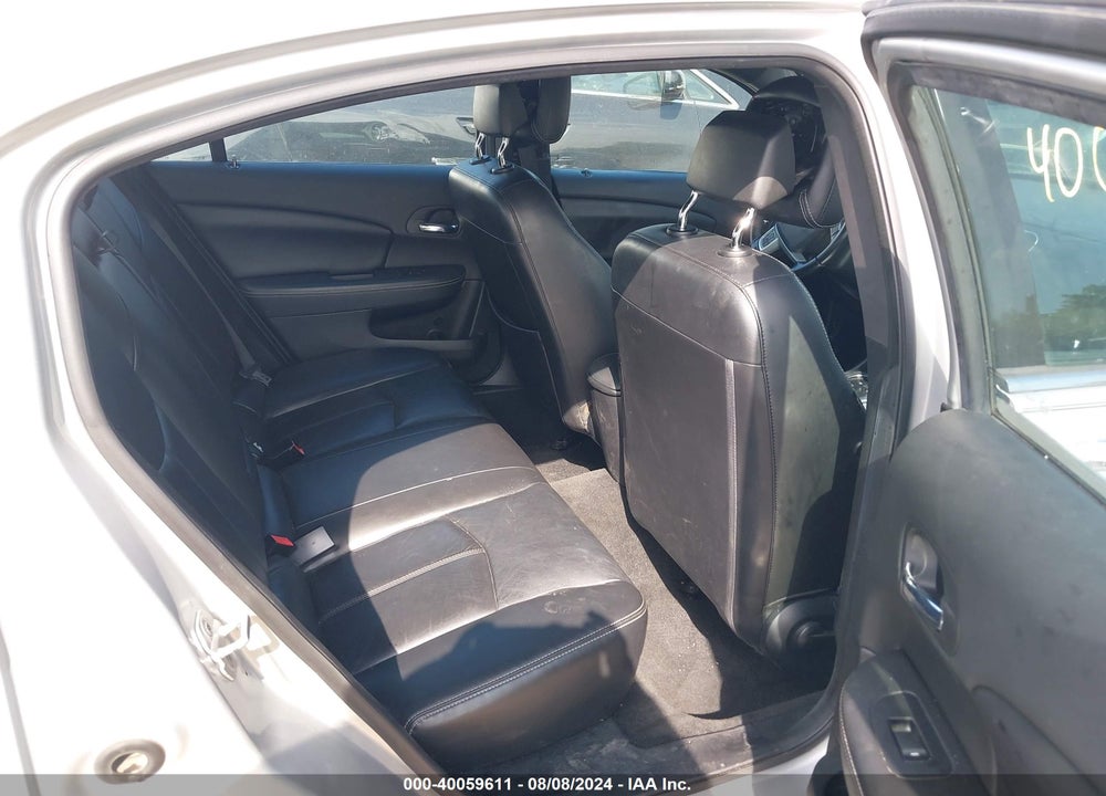 2012 CHRYSLER 200 LIMITED VIN: 1C3CCBCG5CN327000