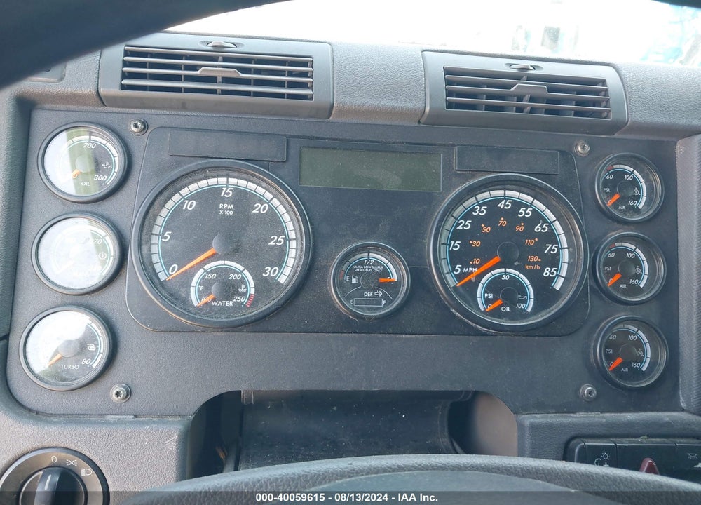 2014 FREIGHTLINER CASCADIA 125 VIN: 3AKGGLD51ESFZ2242