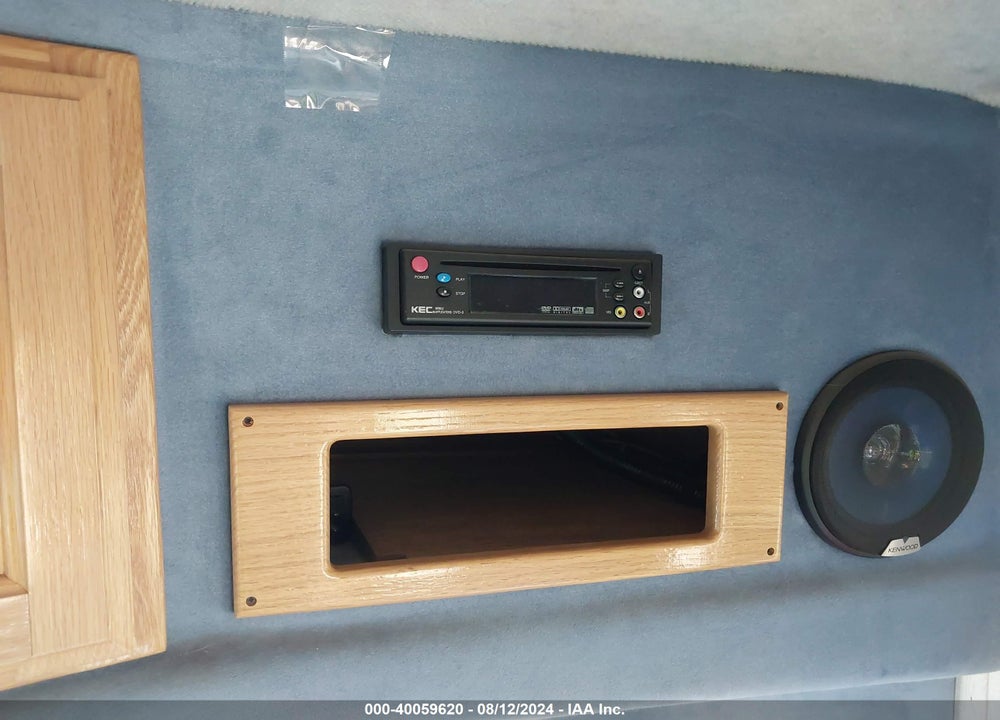 2002 FORD E-350 CUTAWAY VIN: 1FDWE35S82HB59551