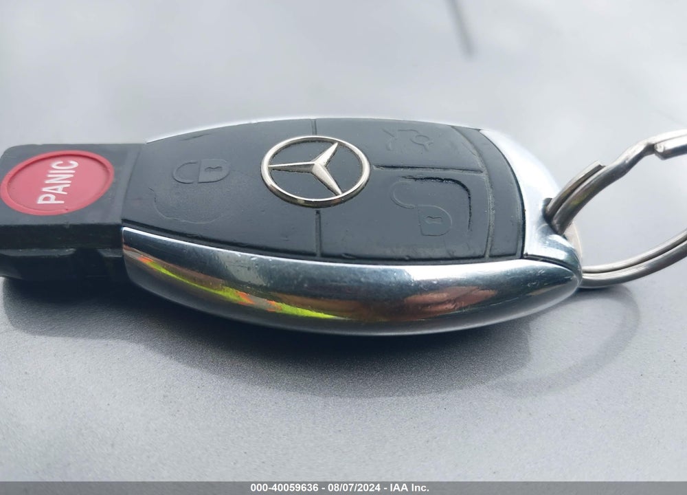 2009 MERCEDES-BENZ C 300 LUXURY/SPORT VIN: WDDGF54X09R051174