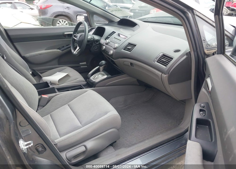2011 HONDA CIVIC LX VIN: 2HGFA1F58BH303205