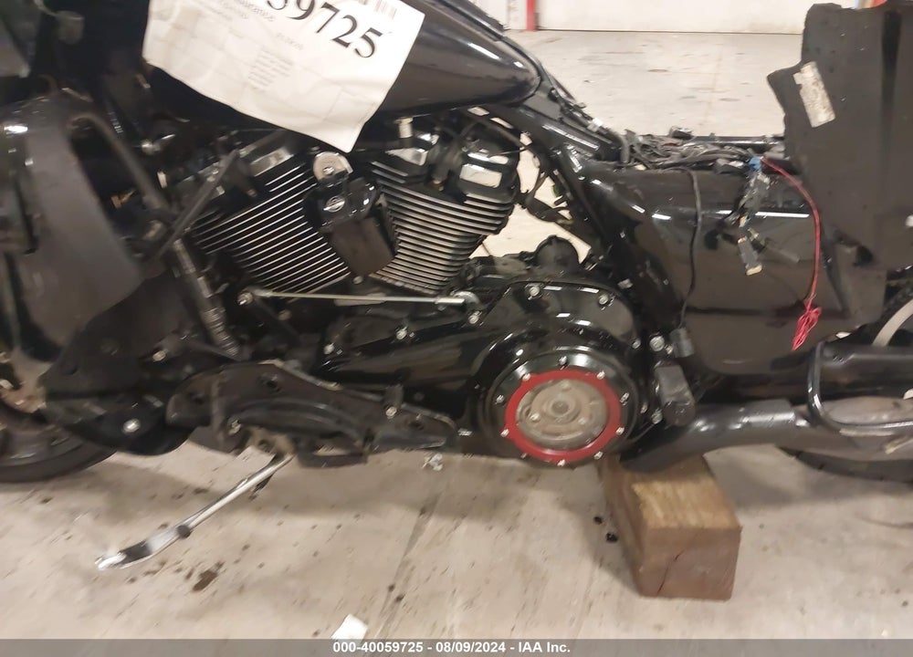 2018 HARLEY-DAVIDSON FLTRXS VIN: 1HD1KTC14JB647476