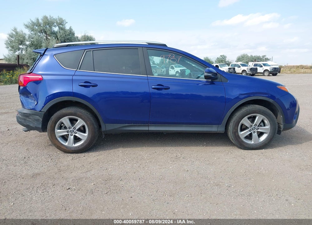 2015 TOYOTA RAV4 XLE VIN: 2T3WFREV0FW160529