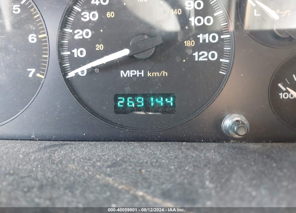 2003 JEEP GRAND CHEROKEE LAREDO VIN: 1J4GW48S03C543968