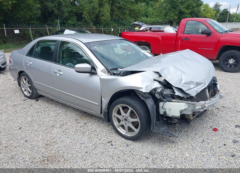 2007 HONDA ACCORD 2.4 SE VIN: 1HGCM56317A161012