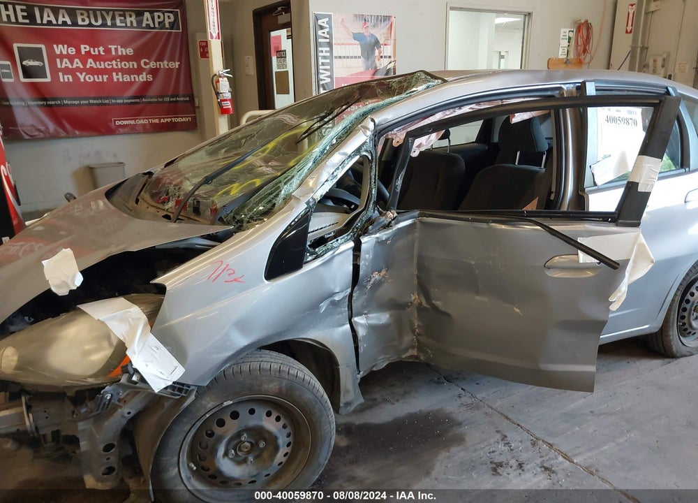 2009 HONDA FIT VIN: JHMGE87279S038086