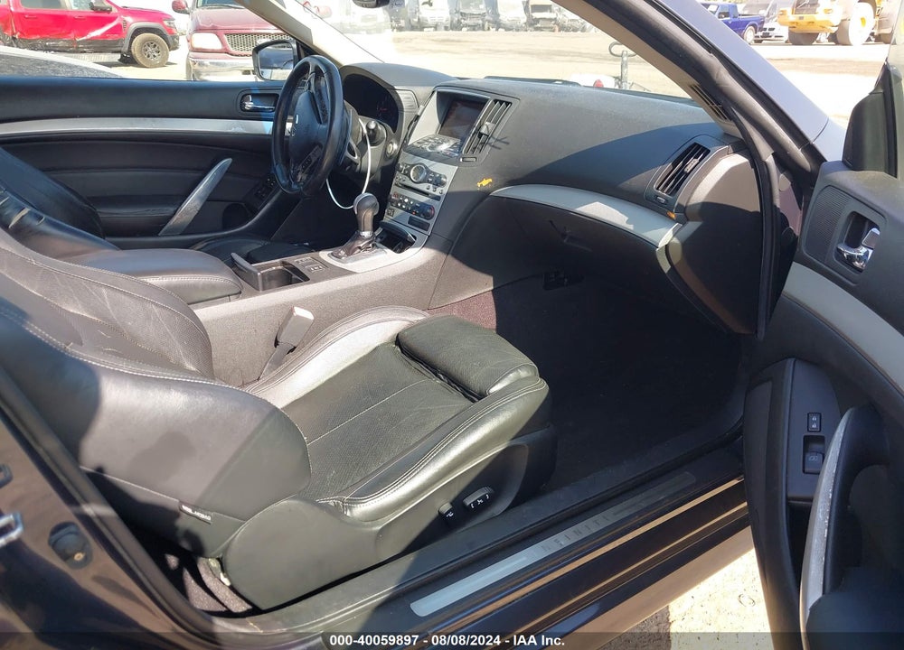 2008 INFINITI G37 JOURNEY/SPORT VIN: JNKCV64EX8M112170
