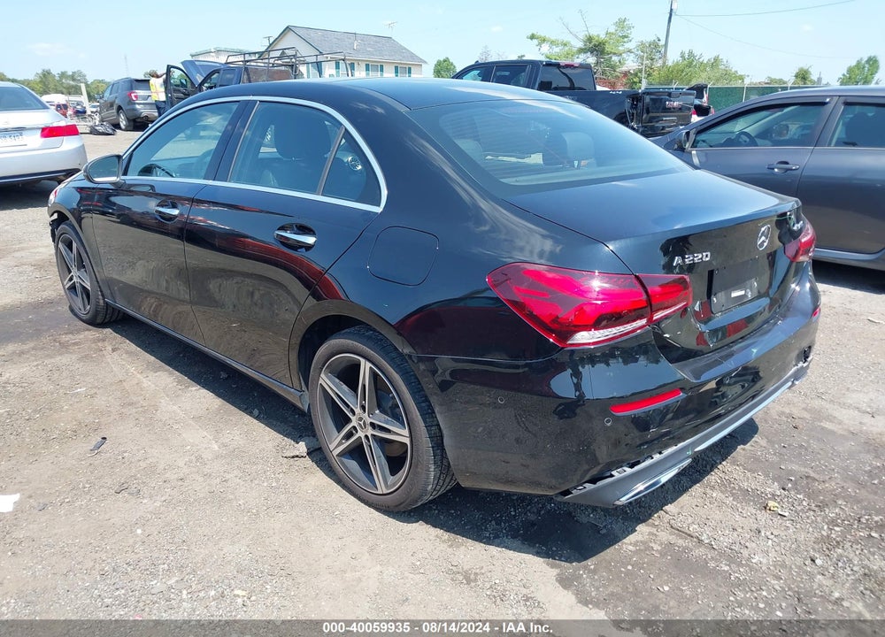 2021 MERCEDES-BENZ A 220 4MATIC VIN: W1K3G4FB6MJ274169