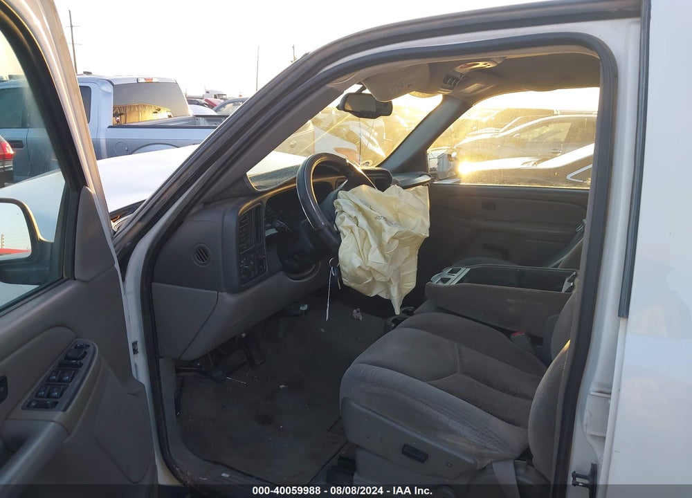 2004 CHEVROLET SUBURBAN 1500 LS VIN: 1GNEC16Z74J122709