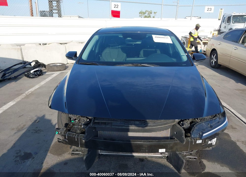 2024 HYUNDAI ELANTRA SE VIN: KMHLL4DG3RU675846