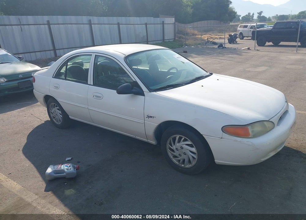 1998 FORD ESCORT SE VIN: 1FAFP13P3WW120858