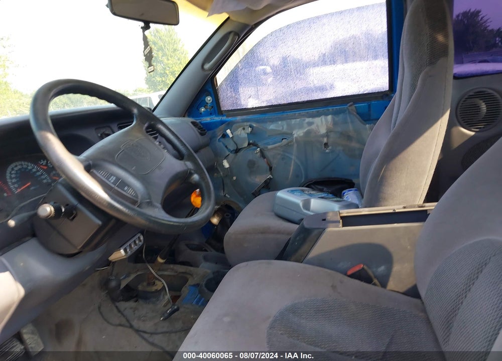 1998 DODGE DAKOTA SLT/SPORT VIN: 1B7GG22Y8WS724153