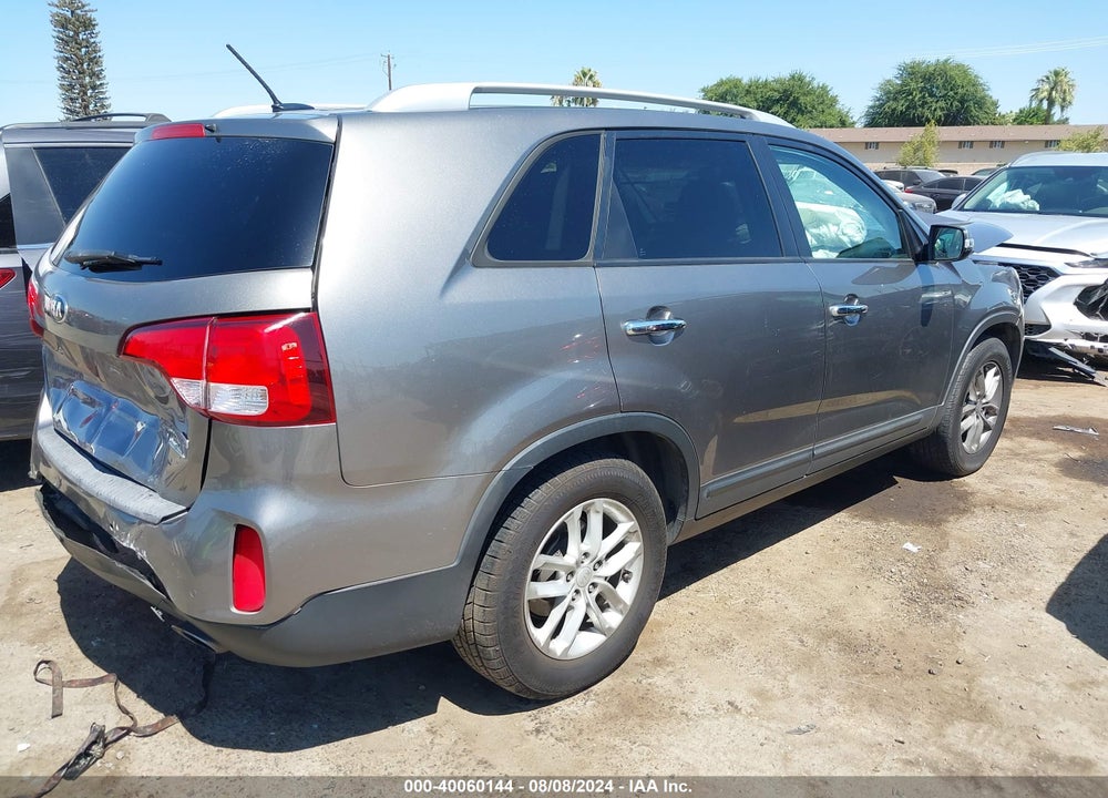 2014 KIA SORENTO VIN: 5XYKT4A74EG520321