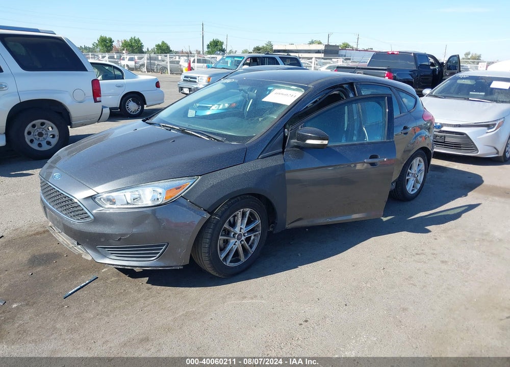2016 FORD FOCUS SE VIN: 1FADP3K21GL388626