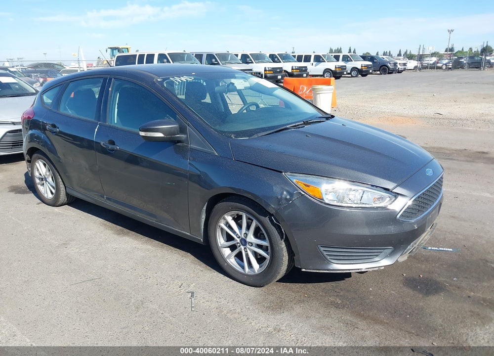 2016 FORD FOCUS SE VIN: 1FADP3K21GL388626
