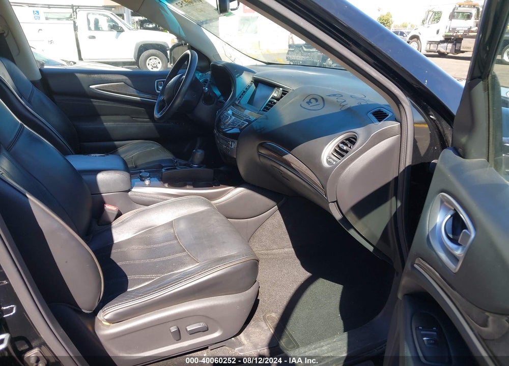 2013 INFINITI JX35 VIN: 5N1AL0MN7DC330882