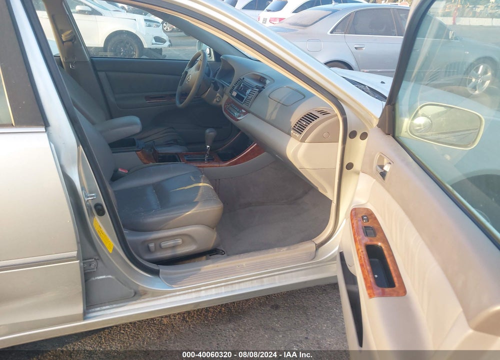 2002 TOYOTA CAMRY XLE V6 VIN: JTDBF30KX20055942