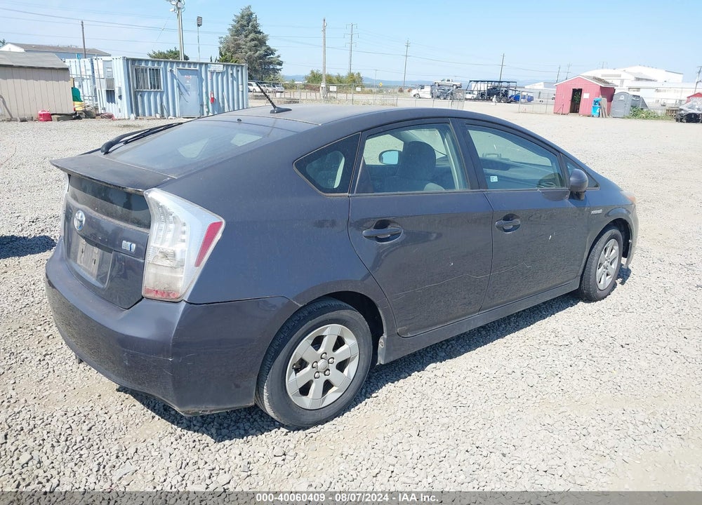 2011 TOYOTA PRIUS TWO VIN: JTDKN3DU0B0287528